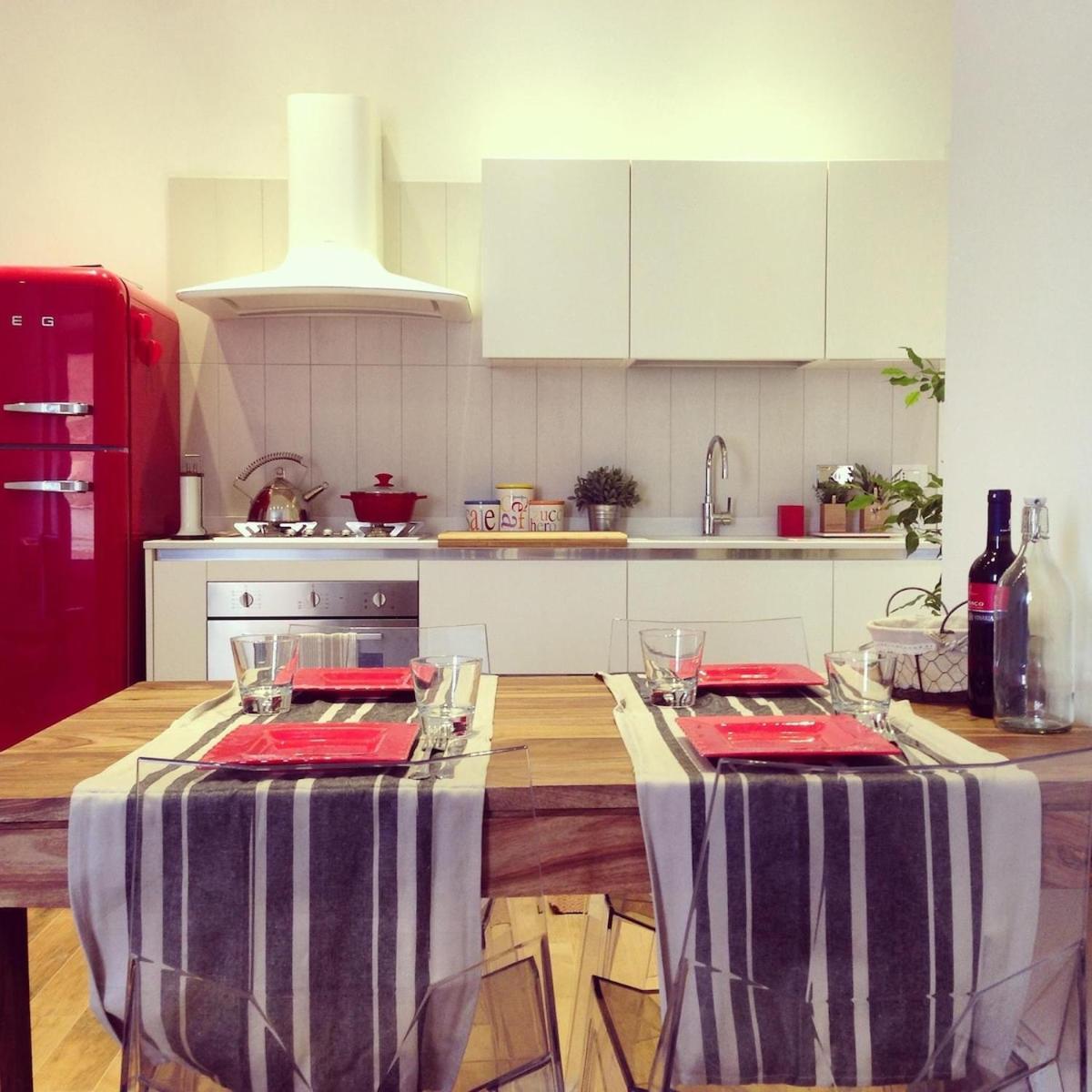 La Dolce Vita - Luxury Colosseum Boutique Apartment Rom Exteriör bild